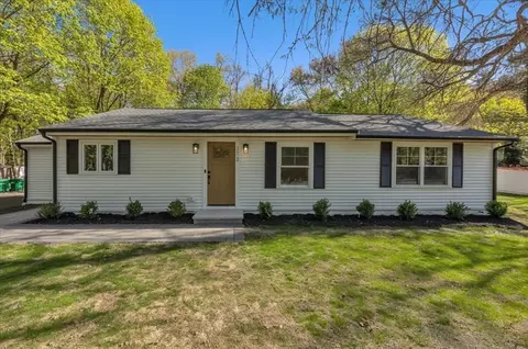 373 Eliot St, Ashland, MA 01721
