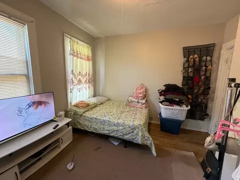 Bedroom - 48 Acushnet Ave, Springfield, MA 01105 photo 4 of 8
