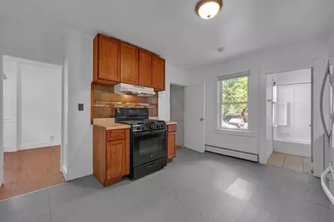 Kitchen - 88 Tyler St, Springfield, MA 01109 photo 2 of 3