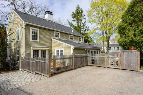 Exterior - 182 South St, Hingham, MA 02043 photo 6 of 10