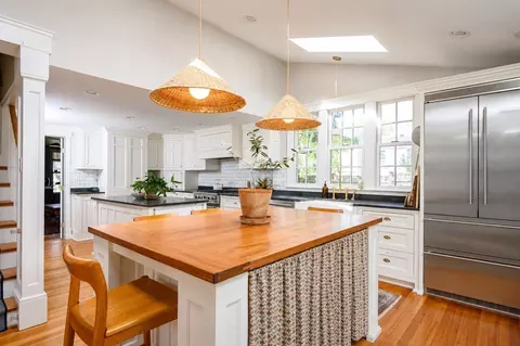 Kitchen - 182 South St, Hingham, MA 02043 photo 3 of 5
