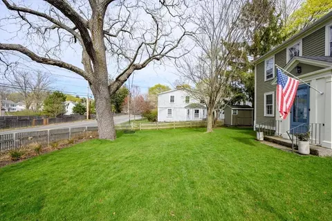 Exterior - 182 South St, Hingham, MA 02043 photo 8 of 10