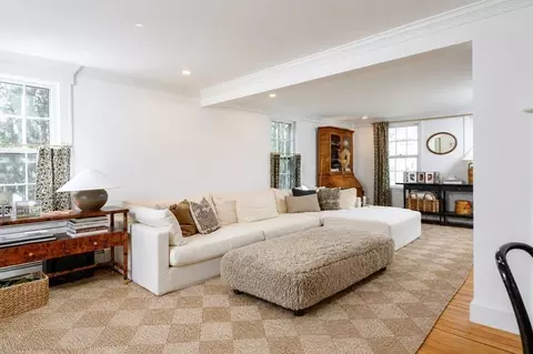 Living - 182 South St, Hingham, MA 02043 photo 1 of 4