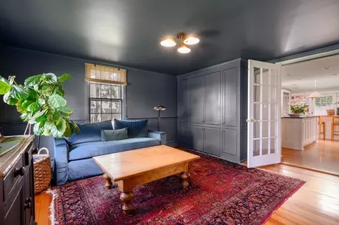 Living - 182 South St, Hingham, MA 02043 photo 4 of 4