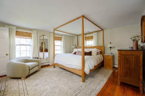 Bedroom - 182 South St, Hingham, MA 02043 photo 1 of 4