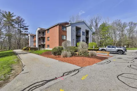 189 Littleton Rd #62, Chelmsford, MA 01824