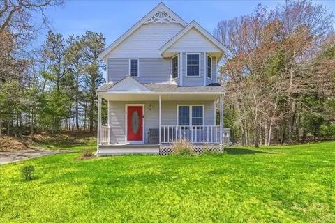 18 White Violet Ln, Plymouth, MA 02360