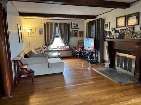 Living - 43 Loring Rd, Winthrop, MA 02152 photo 2 of 5