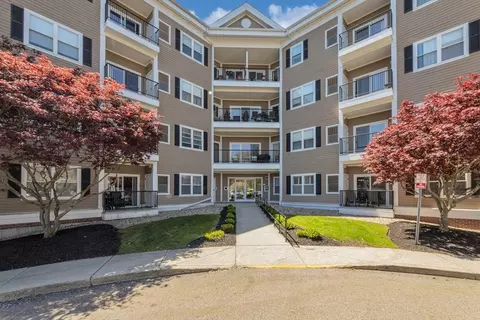 989 East St #310, Dedham, MA 02026