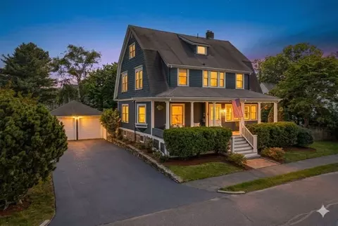 39 Clifton Ave, Marblehead, MA 01945