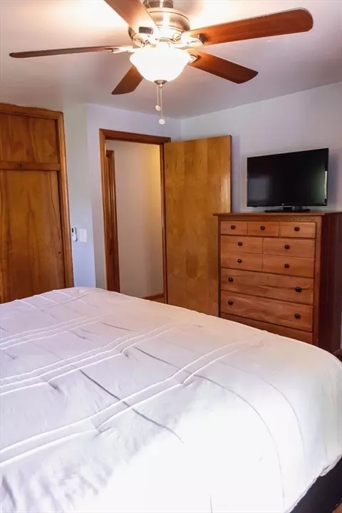 Bedroom - 97 Pondview Dr, Chicopee, MA 01020 photo 2 of 4