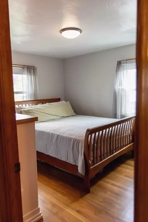 Bedroom - 97 Pondview Dr, Chicopee, MA 01020 photo 3 of 4