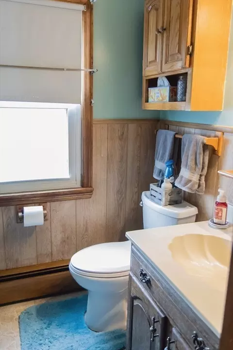 Bath - 97 Pondview Dr, Chicopee, MA 01020 photo 1 of 4