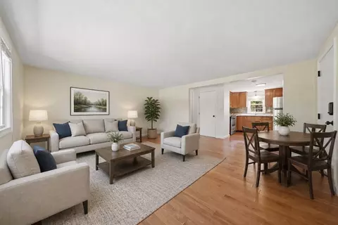 206 Western Ave #C, Essex, MA 01929