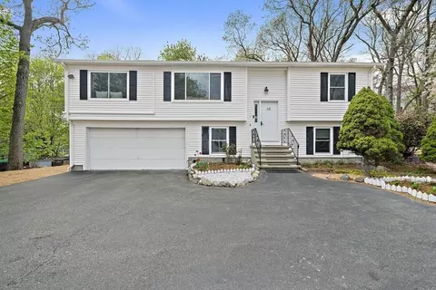 68 Dothan St, Arlington, MA 02474