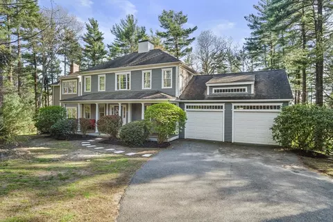 24 Proctor St, Marshfield, MA 02050