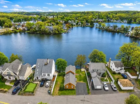1 Bay View Dr, Shrewsbury, MA 01545