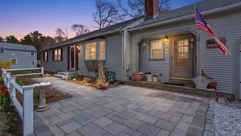 53 Hadrada Ln, Centerville, MA 02632