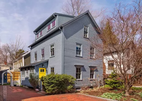 7 Sparks St, Cambridge, MA 02138