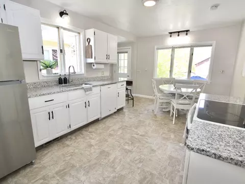 36 Rowena St, Worcester, MA 01606 photo 7
