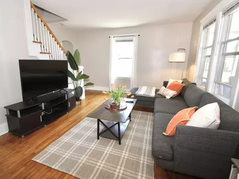 36 Rowena St, Worcester, MA 01606 photo 4