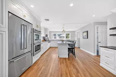 Kitchen - 51 Elm St, Hingham, MA 02043 photo 5 of 8