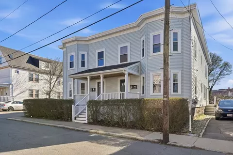 18 Phelps St #1, Salem, MA 01970