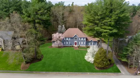 24 Cornerstone Dr, Easton, MA 02356