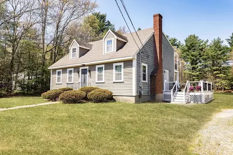 25 Mill St, Raynham, MA 02767