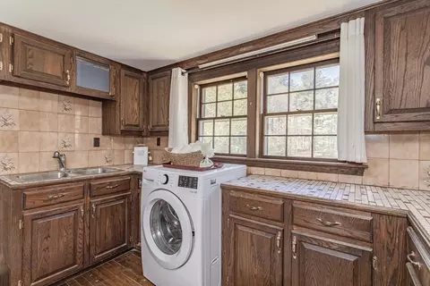 25 Mill St, Raynham, MA 02767 photo 30