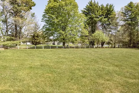 25 Mill St, Raynham, MA 02767 photo 6