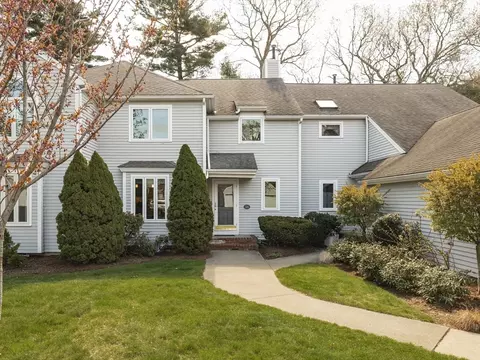 26 Bay Farm Rd #26, Duxbury, MA 02332