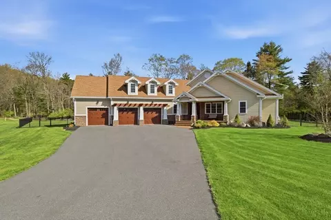 8 Fitch Farm Way, Southampton, MA 01073
