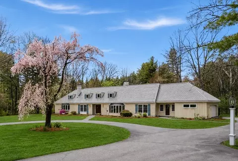 167 South St, Carlisle, MA 01741