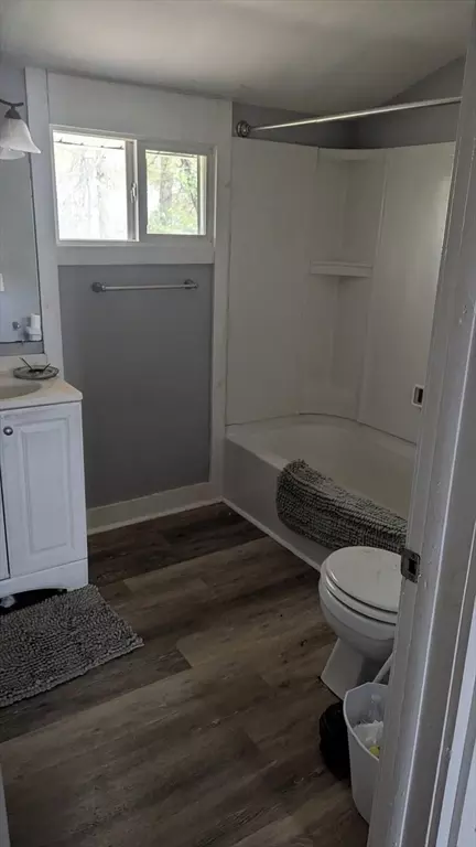 Bath - 81 Arey St, Springfield, MA 01119 photo 1 of 1