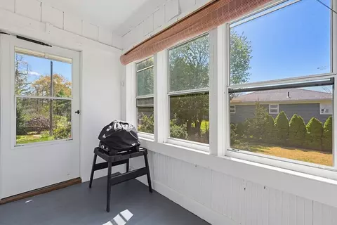 30 Linwood St, Webster, MA 01570 photo 8