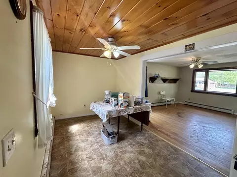 12 Pomeroy St, Easthampton, MA 01027 photo 9