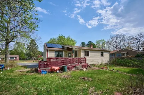 12 Pomeroy St, Easthampton, MA 01027 photo 34