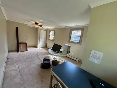 12 Pomeroy St, Easthampton, MA 01027 photo 16