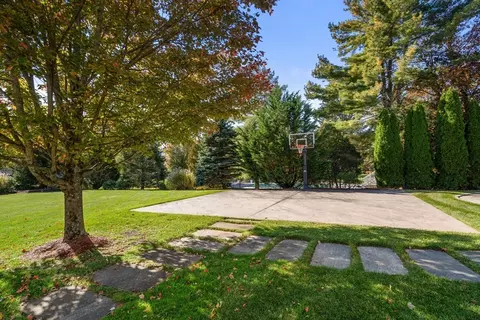 Exterior - 50 Oxbow Rd, Needham, MA 02492 photo 5 of 6
