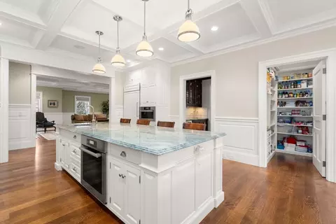 Kitchen - 50 Oxbow Rd, Needham, MA 02492 photo 3 of 4