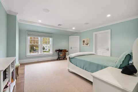 Bedroom - 50 Oxbow Rd, Needham, MA 02492 photo 2 of 2