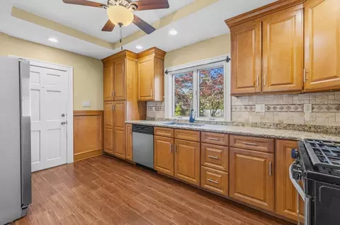 Entry Way - 86 Newport St, Fall River, MA 02720 photo 1 of 2