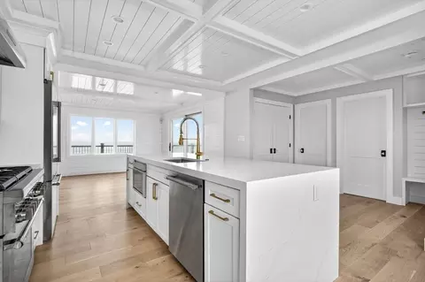 81 Surfside Rd, Scituate, MA 02066 photo 4