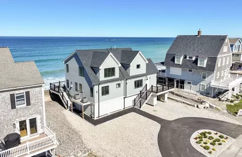 81 Surfside Rd, Scituate, MA 02066
