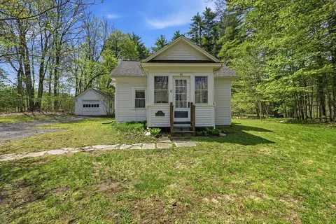 52 Log Plain Rd, Greenfield, MA 01301
