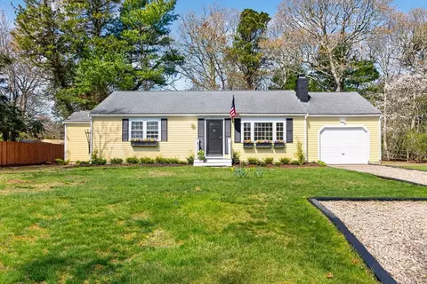 55 Seth Goodspeeds Way, Osterville, MA 02655