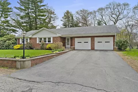 42 Norton Ave, Abington, MA 02351