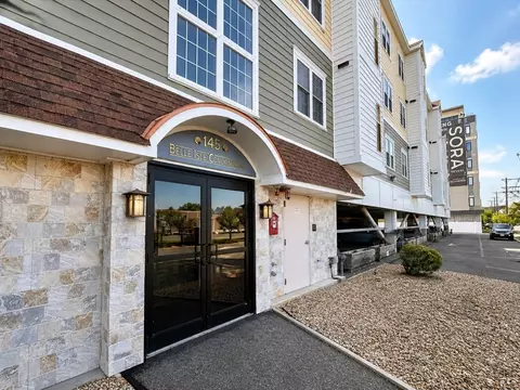 145 Bennington St #112, Revere, MA 02151