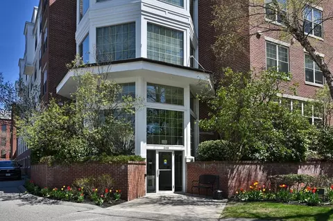 248 Albion St #324, Wakefield, MA 01880